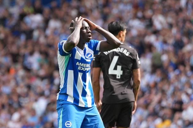 Brighton and Hove Albion v Manchester City, Premier League, Football, Amex Stadium, Brighton, UK - 31 Aug 2025 Yankuba Minteh of Brighton & Hove Albion sees his shot at goal go wide. Brighton Amex Stadium Brighton UK, UK NEWSPAPERS OUT Copyright: xSeanxRyanx