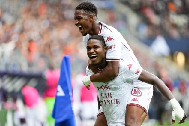 Paris FC v FC Metz - Ligue 1 McDonald s 2025 2026 18 Idrissa GUEYE (fcm) - 38 Sadibou SANE (fcm) during the Ligue 1 McDonald s match between Paris and Metz at Stade Jean Bouin on August 31, 2025 in Paris, France. Paris France  Copyright: xFEPx 776348116