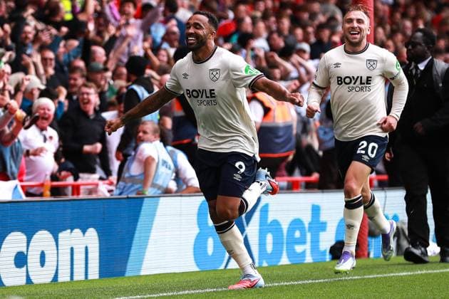 Nottingham Forest FC v West Ham United FC, English Premier League Callum Wilson of West Ham United celebrates his goal making it 3-0 during the Nottingham Forest FC v West Ham United FC English Premier League match at the City Ground, Nottingham, England, United Kingdom on 31 August 2025 Credit: Ryan Crockett Every Second Media Editorial use only. All images are copyright Every Second Media Limited. No images may be reproduced without prior permission. All rights reserved. Premier League and Football League images are subject to licensing agreements with Football DataCo Limited. see https: www.football-dataco.com Copyright: xIMAGO EveryxSecondxMediax ESM-1571-0095 RyanxCrockettx xEveryxSecondxMediax