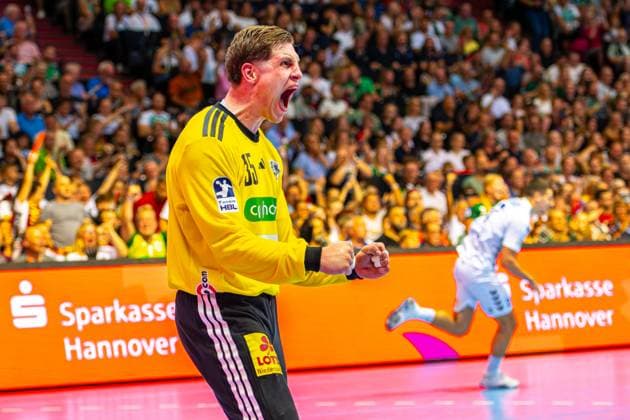 Joel Birlehm (TSV Hannover-Burgdorf, Nr. 35) (L-R), TSV Hannover-Burgdorf (green) against HC Alkaloid (white) (1. Matchday of Qualification Round 1 EHF European League 2025 2026) (31.08.2025, Swiss Life Hall (Hannover, GER), Copyright: xJanxGuentherx xTSVxHannover-Burgdorfx