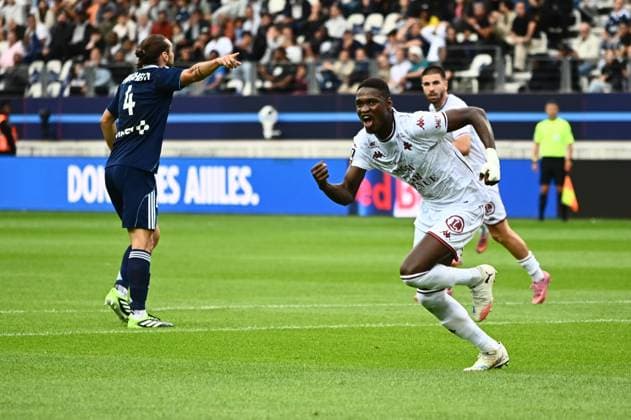 Opening goal for FFC Metz on Matchday 3 of the MC Donald s Ligue 1, Paris FC hosted FC Metz at the Stade Jean Bouin in Paris on 30 August 2025. - 31 08 2025 - France Ile-de-France (region) Paris -  JulienxMattiax xLexPictorium LePictorium_0313600