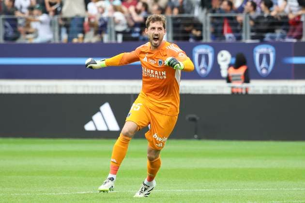 FOOTBALL : Paris FC Vs FC Metz - Ligue 1 - 31 08 2025 Joie de Kevin Trapp (Paris FC) sur le but sur penalty de Ilan Kebbal (Paris FC) ParisFrance  Copyright: xMichtofx