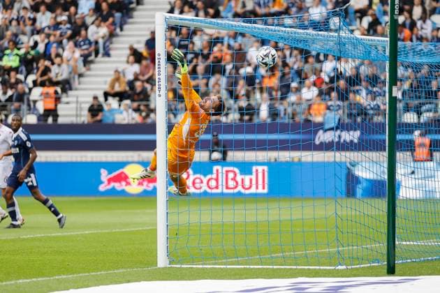 August 31, 2025, Paris, Paris, France: Kevin Trapp of PARIS FC in action during the league 1 MacDonald day 3 match between Paris FC and FC Metz at Jean Bouin Stadium - on August 31 2025.Paris - France Paris France - ZUMAb253 20250831_zsp_b253_004 Copyright: xLoicxBaratouxx