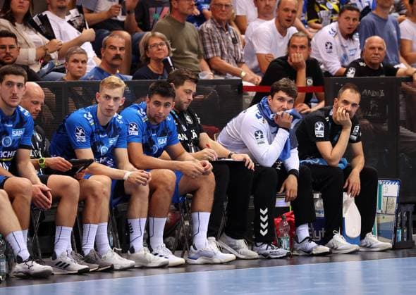 31.08.2025, Deutschland, Stuttgart, Handball Bundesliga Saison 2025 2026, TVB Stuttgart vs. Hamburger SV, Enttäuschung (TVB)