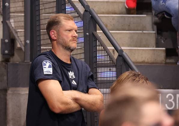 31.08.2025, Deutschland, Stuttgart, Handball Bundesliga Saison 2025 2026, TVB Stuttgart vs. Hamburger SV, HSV Sportvorstand Johannes Bitter
