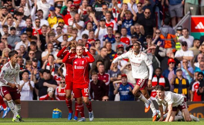 Football - FA Premier League - Liverpool FC v Arsenal FC LIVERPOOL, ENGLAND - Sunday, August 31, 2025: Liverpool s Alexis Mac Allister during the FA Premier League match between Liverpool FC and Arsenal FC at Anfield. (Photo by David Rawcliffe Propaganda) LIVERPOOL Anfield MERSEYSIDE ENGLAND  Copyright: xDavidxRawcliffex P2025-08-31-Liverpool_Arsenal-40