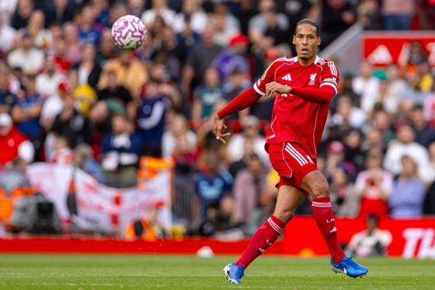 Football - FA Premier League - Liverpool FC v Arsenal FC LIVERPOOL, ENGLAND - Sunday, August 31, 2025: Liverpool s captain Virgil van Dijk during the FA Premier League match between Liverpool FC and Arsenal FC at Anfield. (Photo by David Rawcliffe Propaganda) LIVERPOOL Anfield MERSEYSIDE ENGLAND  Copyright: xDavidxRawcliffex P2025-08-31-Liverpool_Arsenal-55