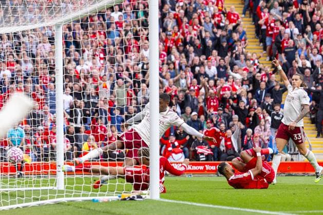 Football - FA Premier League - Liverpool FC v Arsenal FC LIVERPOOL, ENGLAND - Sunday, August 31, 2025: Liverpool s Hugo Ekitike shoots however it was ruled offsides during the FA Premier League match between Liverpool FC and Arsenal FC at Anfield. (Photo by David Rawcliffe Propaganda) LIVERPOOL Anfield MERSEYSIDE ENGLAND  Copyright: xDavidxRawcliffex P2025-08-31-Liverpool_Arsenal-57