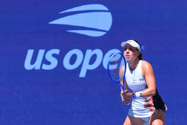 August 31, 2025, Flushing Meadows, New York, USA: Jessica Pegula gets ready to receive serve during a match against Ann Li on Day 8 of the 2025 US Open at USTA Billie Jean King National Tennis Center on Sunday August 31, 2025 in the Flushing neighborhood of the Queens borough of New York City. JAVIER ROJAS PI Flushing Meadows USA - ZUMAp124 20250831_zaa_p124_008 Copyright: xJavierxRojasx