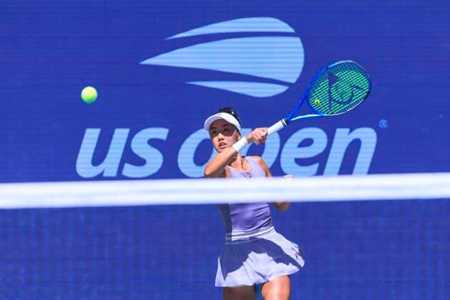 August 31, 2025, Flushing Meadows, New York, USA: Ann Li hits a forehand during a match against Jessica Pegula on Day 8 of the 2025 US Open at USTA Billie Jean King National Tennis Center on Sunday August 31, 2025 in the Flushing neighborhood of the Queens borough of New York City. JAVIER ROJAS PI Flushing Meadows USA - ZUMAp124 20250831_zaa_p124_004 Copyright: xJavierxRojasx