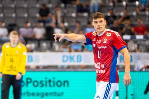 Handball I Herren I Saison 2025-2026 I Bundesliga I 1. Spieltag I TVB Stuttgart - HSV Hamburg I 31.08.2025 Nicolaj Jorgensen (11, HSV Hamburg) Stuttgart Porsche Arena Baden-Württemberg Deutschland Copyright: xLobeca MaxxPetershansx