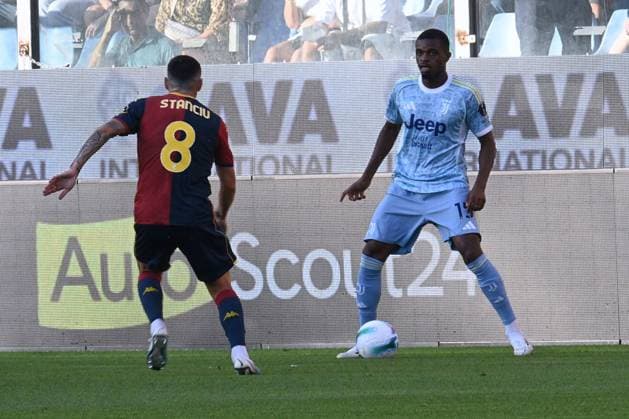 CALCIO - Serie A - Genoa CFC vs Juventus FC Pierre Kalulu (Juventus FC) in action during Genoa CFC vs Juventus FC, Italian soccer Serie A match in Genoa, Italy, August 31 2025 Genoa Italy  Copyright: xIPAxSport ABACAx
