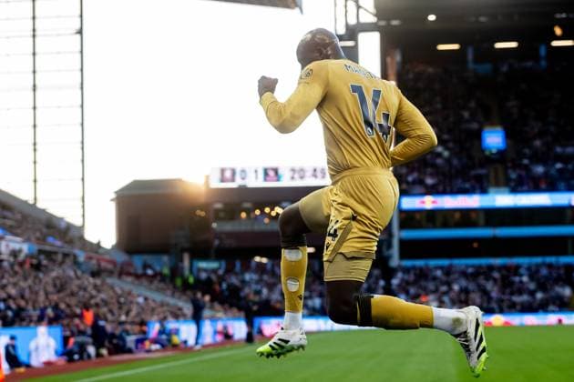 Aston Villa v Crystal Palace Premier League 31 08 2025. GOAL scores 1-0 Crystal Palace forward Jean-Philippe Mateta (14) scores from penalty and celebrates during the Premier League match between Aston Villa and Crystal Palace at Villa Park, Birmingham, England on 31 August 2025. Birmingham Villa Park West Midlands England Editorial use only DataCo restrictions apply See www.football-dataco.com , Copyright: xManjitxNarotrax PSI-22724-0015