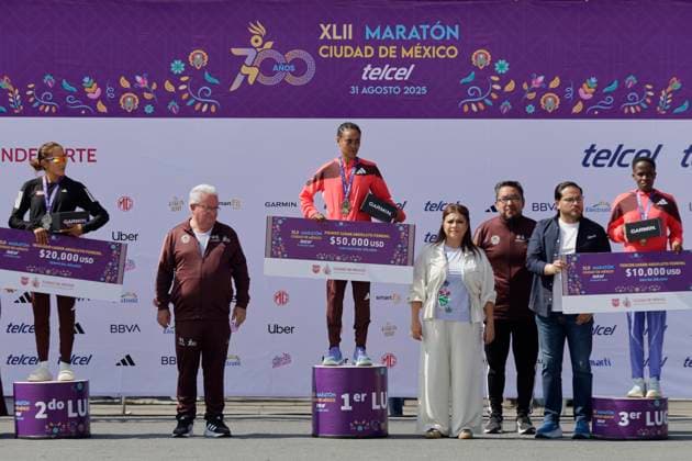 XLII Telcel Marathon 2025 Mexico City Bekelech Gudeta takes first place, Lizaida Thalia Valdivia takes second place, and Ruth Jebet takes third place in the women s elite category of the XLII Telcel Marathon in Mexico City, Mexico, on August 31, 2025. Mexico City Mexico City Mexico  Copyright: xGerardoxVieyrax originalFilename:vieyra-notitle250831_npIjc.jpg