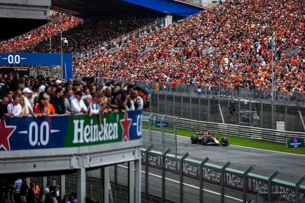 2025 Formula One Dutch Grand Prix Circuit Zandvoort, Zandvoort, Netherlands. 31.August.2025; Max Verstappen of the Netherlands and Oracle Red Bull Racing during Formula One Italian Grand Prix (Photo by Jay Hirano) Zandvoort Circuit Zandvoort Netherlands Copyright: xJayxHiranox