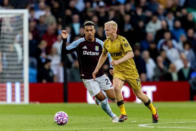 Aston Villa v Crystal Palace Premier League 31 08 2025. Crystal Palace midfielder Will Hughes (19) in action during the Premier League match between Aston Villa and Crystal Palace at Villa Park, Birmingham, England on 31 August 2025. Birmingham Villa Park West Midlands England Editorial use only DataCo restrictions apply See www.football-dataco.com , Copyright: xManjitxNarotrax PSI-22724-0033