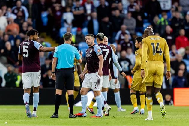 Aston Villa v Crystal Palace Premier League 31 08 2025. Aston Villa midfielder John?McGinn (7) questions free-kick during the Premier League match between Aston Villa and Crystal Palace at Villa Park, Birmingham, England on 31 August 2025. Birmingham Villa Park West Midlands England Editorial use only DataCo restrictions apply See www.football-dataco.com , Copyright: xManjitxNarotrax PSI-22724-0042