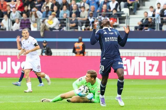 FOOTBALL : Paris FC Vs FC Metz - Ligue 1 - 31 08 2025 Nhoa Sangui (Paris FC) Vs Jonathan Fischer (FC Metz) ParisFrance  Copyright: xMichtofx