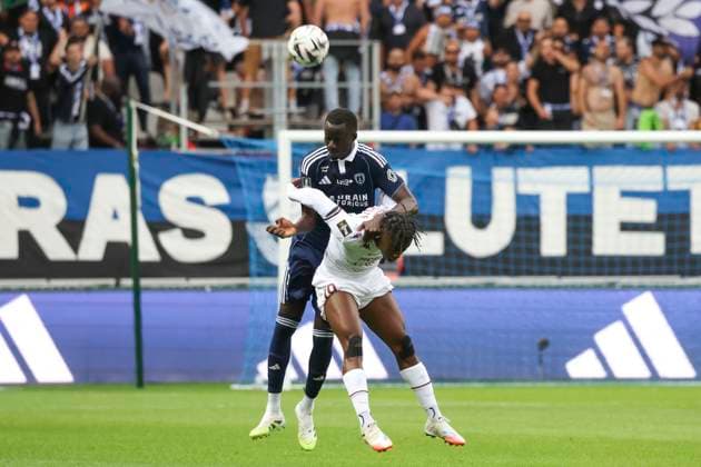 FOOTBALL : Paris FC Vs FC Metz - Ligue 1 - 31 08 2025 Moustapha Mbow (Paris FC) Vs Morgan Bokele (FC Metz) ParisFrance  Copyright: xMichtofx