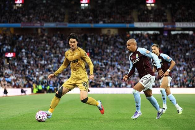 Birmingham, England, 31st August 2025. Daichi Kamada of Crystal Palace in action during the Aston Villa vs Crystal Palace Premier League match at Villa Park, Birmingham. Picture credit should read: Jessica Hornby Sportimage EDITORIAL USE ONLY. No use with unauthorised audio, video, data, fixture lists, club league logos or live services. Online in-match use limited to 120 images, no video emulation. No use in betting, games or single club league player publications. SPI_058_JH_Villa_Palace SPI-4102-0058