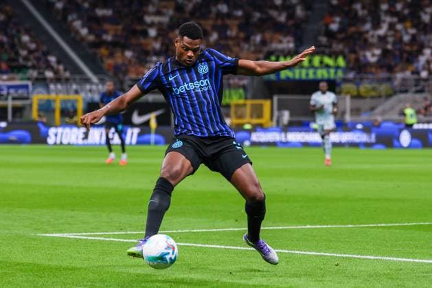 FC Internazionale vs Udinese Calcio - Serie A 2025 26 - 31 08 2025 Denzel Dumfries of FC Internazionale seen in action during Serie A 2025 26 football match between FC Internazionale and Udinese Calcio at San Siro Stadium Copyright: xBEAUTIFULxSPORTS Carabellix