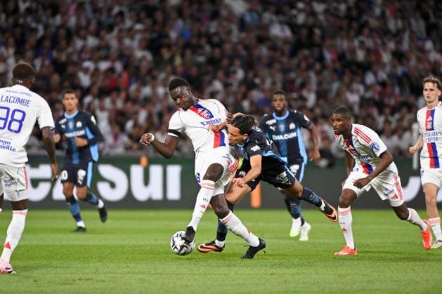 Olympique Lyonnais v Olympique de Marseille - Ligue 1 McDonald s 2025 2026 19 Moussa NIAKHATE (ol) - 26 Bilal NADIR (om) during the Ligue 1 McDonald s match between Lyon and Marseille at Groupama Stadium on August 31, 2025 in Lyon, France. Lyon France  Copyright: xFEPx 776348118