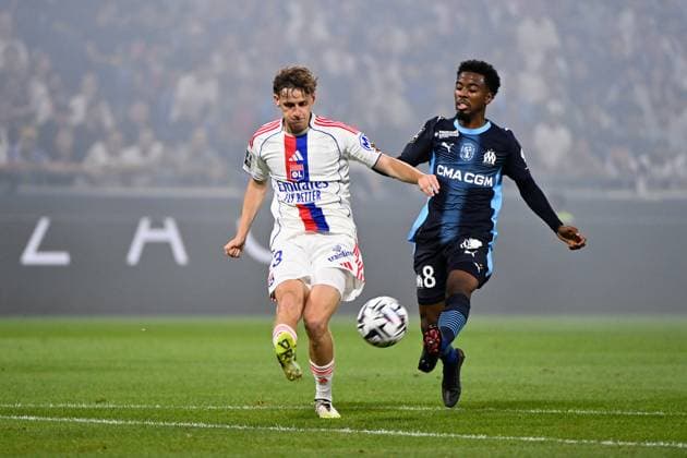 Olympique Lyonnais v Olympique de Marseille - Ligue 1 McDonald s 2025 2026 08 Angel GOMES (om) - 23 Tyler MORTON (ol) during the Ligue 1 McDonald s match between Lyon and Marseille at Groupama Stadium on August 31, 2025 in Lyon, France. Lyon France  Copyright: xFEPx 776348118