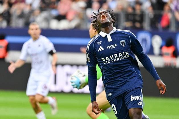 FC Metz lose 3-2 at Stade Jean Bouin on Matchday 3 of Ligue 1 MC Donald s, Paris FC host FC Metz at Stade Jean Bouin, Paris, 30 August 2025 - 31 08 2025 - France Ile-de-France (region) Paris -  JulienxMattiax xLexPictorium LePictorium_0313714