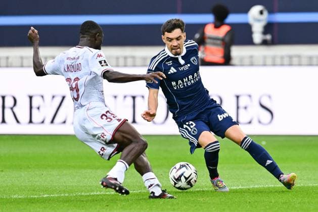 FC Metz lose 3-2 at Stade Jean Bouin on Matchday 3 of Ligue 1 MC Donald s, Paris FC host FC Metz at Stade Jean Bouin, Paris, 30 August 2025 - 31 08 2025 - France Ile-de-France (region) Paris -  JulienxMattiax xLexPictorium LePictorium_0313724
