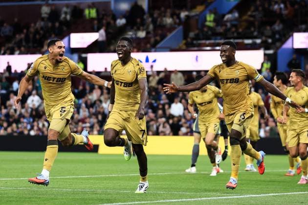 Birmingham, England, 31st August 2025. Ismaila Sarr of Crystal Palace celebrates his goal to make it 0-3 during the Aston Villa vs Crystal Palace Premier League match at Villa Park, Birmingham. Picture credit should read: Jessica Hornby Sportimage EDITORIAL USE ONLY. No use with unauthorised audio, video, data, fixture lists, club league logos or live services. Online in-match use limited to 120 images, no video emulation. No use in betting, games or single club league player publications. SPI_075_JH_Villa_Palace SPI-4102-0075