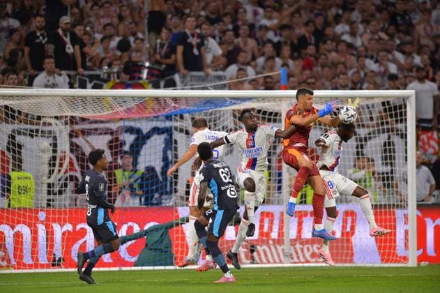 FOOTBALL : FRENCH CHAMPIONSHIP - LYON v MARSEILLE August 31st 2025 Impressive stop by Geronimo Rulli from OM during the French championship Ligue 1 football match between Olympique Lyonnais and Olympique de Marseille on 31 August 2025 at Groupama Stadium in DÃ cines-Charpieu near Lyon, France - Photo Cyril Lestage DÃ cines-CharpieuFrance  Copyright: xCyrilxLestagex