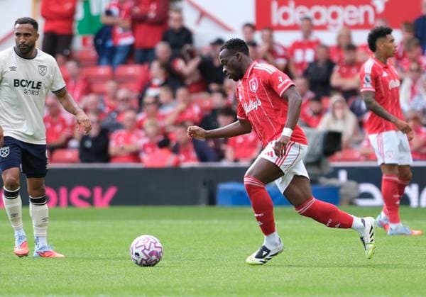 Arnaud Kalimuendo of Nottingham Forest runs with the ball during the Premier league football match between Nottingham Forest and West Ham Utd at City Ground in Nottingham. Copyright: xPaulxBonser SportsxPressxPhotox Sportspressphoto_SPR19520