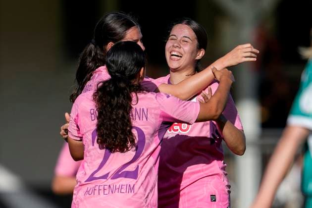 v.li.: Victoria Säring (TSG II, 27), Jasmin Bornemann (TSG II, 22), Torschützin Marlen Helmstetter (TSG II, 3), Spielerinnen der TSG 1899 Hoffenheim II (U20), jubeln über das Tor zum 3:0, Jubel, Torjubel, Torerfolg, celebrate the goal, goal, celebration, jubelt ueber das Tor, Freuen, Freude, freut sich, optimistisch, positiv, Spielszene, Highlight, Action, Aktion, 31.08.2025, St. Leon-Rot (Deutschland), Fussball, Frauen, Regionalliga Süd, TSG 1899 Hoffenheim U20 - SpVgg Greuther Fürth, 31.08.2025, St. Leon-Rot (Deutschland), Fussball, Frauen, Regionalliga Süd, TSG 1899 Hoffenheim U20 - SpVgg Greuther Fürth, DFB DFL REGULATIONS PROHIBIT ANY USE OF PHOTOGRAPHS AS IMAGE SEQUENCES AND OR QUASI-VIDEO.
