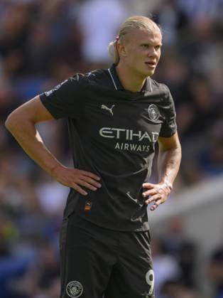 Brighton, England, August 31 2025: Manchester City s Erling Haaland during the Premier League match between Brighton and Hove Albion and Manchester City at the American Express Stadium. (Photo by David Horton Sports Press Photo) Copyright: xDavidxHorton SportsxPressxPhotox Sportspressphoto_SPR19580