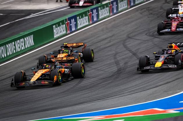 Circuit Zandvoort, Zandvoort, Netherlands. 31.August.2025; Oscar Piastri of Australia and McLaren F1 Team leads the race during Formula One Italian Grand Prix  aflo_301836315