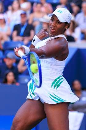 August 31, 2025, Flushing Meadows, New York, USA: Taylor Townsend hits a forehand return during a match against Barbora Krejcikova on Day 8 of the 2025 US Open at USTA Billie Jean King National Tennis Center on Sunday August 31, 2025 in the Flushing neighborhood of the Queens borough of New York City. JAVIER ROJAS PI Flushing Meadows USA - ZUMAp124 20250831_zaa_p124_100 Copyright: xJavierxRojasx