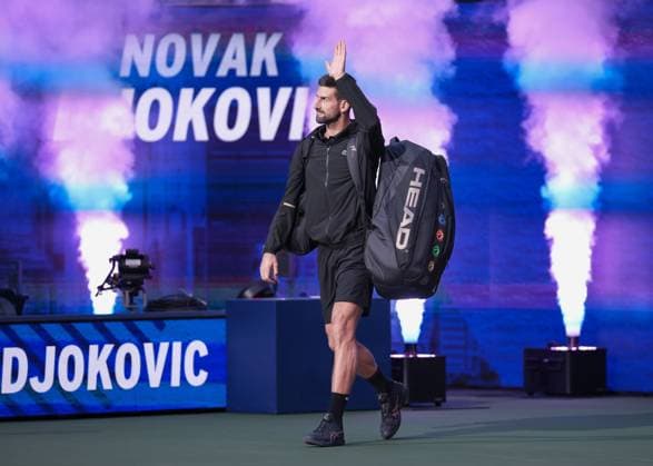 Novak Djokovic (SRB) betritt den Platz, US Open Championships 2023, USTA Billie Jean King National Tennis Center, Flushing Meadows, New York, USA . Copyright: xJuergenxHasenkopfx