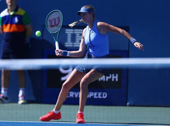 2025 US Open Tennis Championships, Day Eight, Billy Jean-King Tennis Centre, Flushing Meadows, New York, USA, 31 08 2025 Katie Boulter (GBR) partnered by Sonay Kartal (GBR) in action during their second round Womens doubles match against Ekaterina Alexandrova and Shuai Zhang (CHN) in the 2025 US Open at Flushing Meadows New York Billy Jean King Tennis Centre, Flushing Meadows New York USA Copyright: xMarkxGreenwoodx