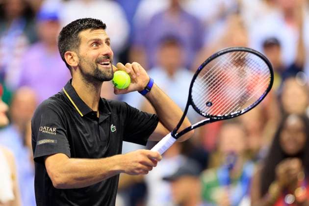 August 31, 2025, Flushing Meadows, New York, USA: Novak Djokovic hits autographed ball to fans after winning his match against Jan-Lennard Struff on Day 8 of the 2025 US Open at USTA Billie Jean King National Tennis Center on Sunday August 31, 2025 in the Flushing neighborhood of the Queens borough of New York City. JAVIER ROJAS PI Flushing Meadows USA - ZUMAp124 20250831_zaa_p124_169 Copyright: xJavierxRojasx