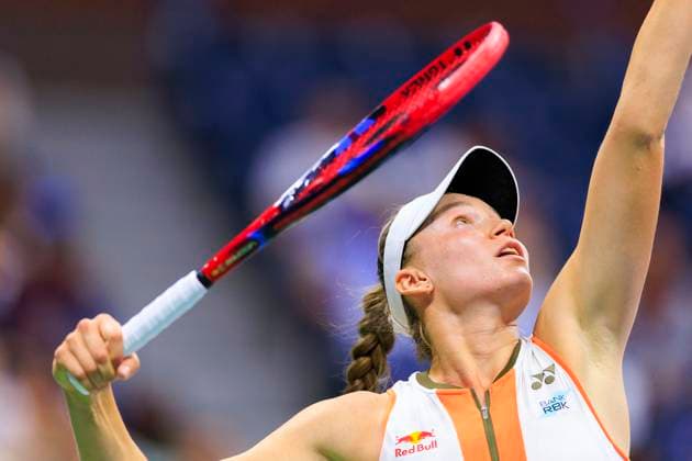 August 31, 2025, Flushing Meadows, New York, USA: Elena Rybakina serves during a match against Marketa Vondrousova on Day 8 of the 2025 US Open at USTA Billie Jean King National Tennis Center on Sunday August 31, 2025 in the Flushing neighborhood of the Queens borough of New York City. JAVIER ROJAS PI Flushing Meadows USA - ZUMAp124 20250831_zaa_p124_188 Copyright: xJavierxRojasx