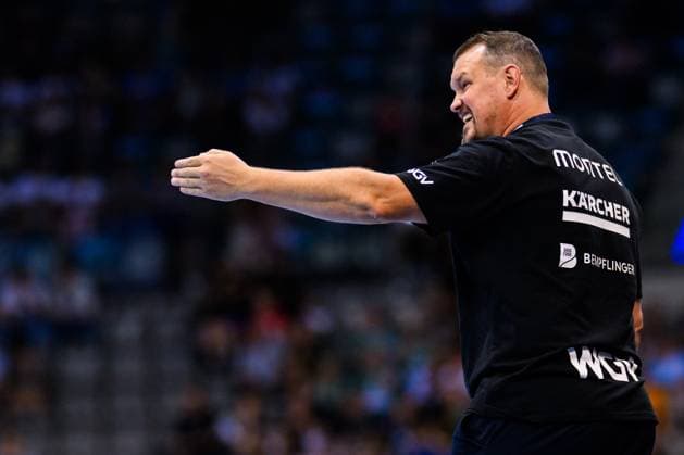 TVB Stuttgart - HSV Hamburg Handball: 1. Bundesliga, Herren, Saison 2025 2026, TVB Stuttgart - HSV Hamburg, Porsche Arena. Stuttgarts Trainer Misha Kaufmann gestikuliert. Stuttgart Porsche Arena Baden-Württemberg Deutschland