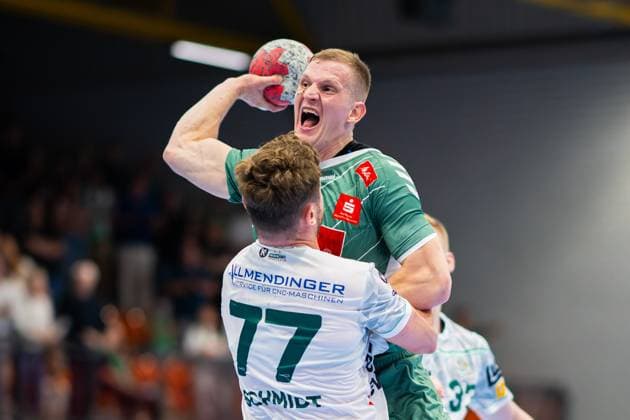 31.08.2025 - Handball, 2025 2026, 1. Bundesliga, 1. Spieltag, GWD Minden - Frisch auf Göppingen: (L-R) David Schmidt (Göppingen), Karolis Antanavicius (Minden)