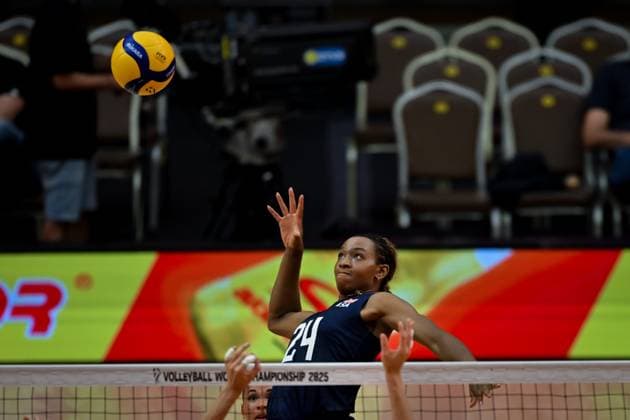 USA v Canada - FIVB Women’s World Volleyball Championship BANGKOK, THAILAND - SEPTEMBER 01: Chiaka Ogbogu (24) of USA during their FIVB Women’s World Volleyball Championship match between USA and Canada at Huamark Indoor Stadium in Bangkok, Thailand, on September 01, 2025. Mustafa Hatipoglu Anadolu Bangkok Thailand. Editorial use only. Please get in touch for any other usage.  Copyright: x2025xAnadoluxMustafaxHatipoglux
