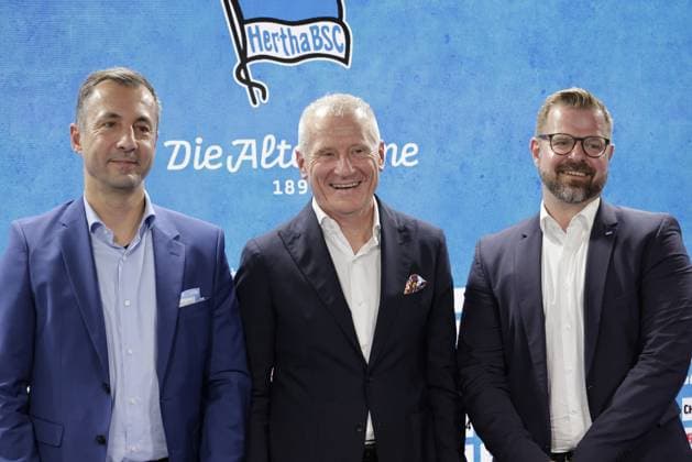 Deutschland, Berlin, Sportpark, GER, 2.FBL, Hertha BSC, Pressekonferenz: Vorstellung von Geschäftsführer Dr. Peter Görlich, Foto: Ralf Huschen (Geschäftsführer Hertha BSC), Geschäftsführer Dr. Peter Görlich, Fabian Drescher (Präsident Hertha BSC e.V.)
