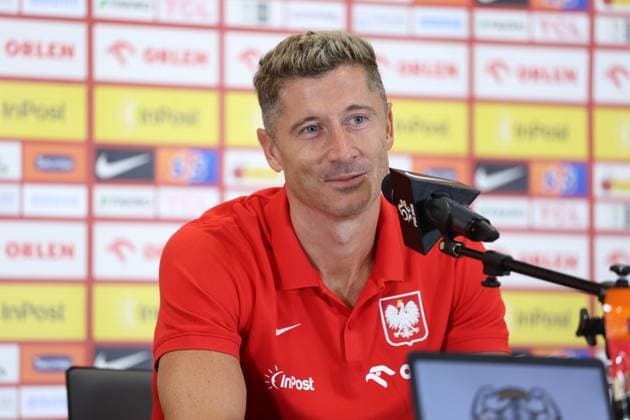 KATOWICE 01.09.2025 KONFERENCJA PRASOWA REPREZENTACJI POLSKI --- POLISH FOOTBALL national team, Nationalteam press conference, PK, Pressekonferenz ROBERT LEWANDOWSKI FOT. PIOTR KUCZA FOTOPYK NEWSPIX.PL --- newspix.pl POLAND OUT! 