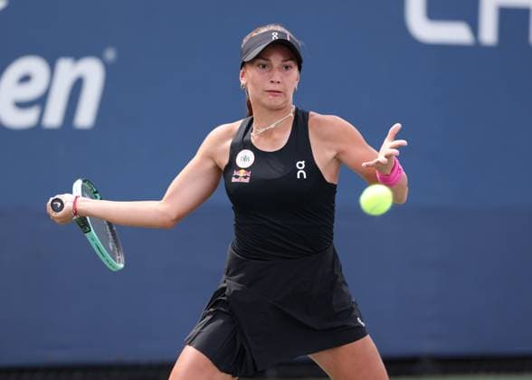 Julia Stusek (GER), Maedchen Einzel, Girls Singles, US Open Championships 2023, USTA Billie Jean King National Tennis Center, Flushing Meadows, New York, USA . Copyright: xJuergenxHasenkopfx