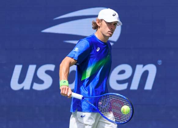 September 1, 2025, Flushing Meadows, New York, USA: Alex de Minaur returns the ball during a match against Leandro Riedi on Day 9 of the 2025 US Open at USTA Billie Jean King National Tennis Center on Monday September 1, 2025 in the Flushing neighborhood of the Queens borough of New York City. JAVIER ROJAS PI Flushing Meadows USA - ZUMAp124 20250901_zaa_p124_023 Copyright: xJavierxRojasx