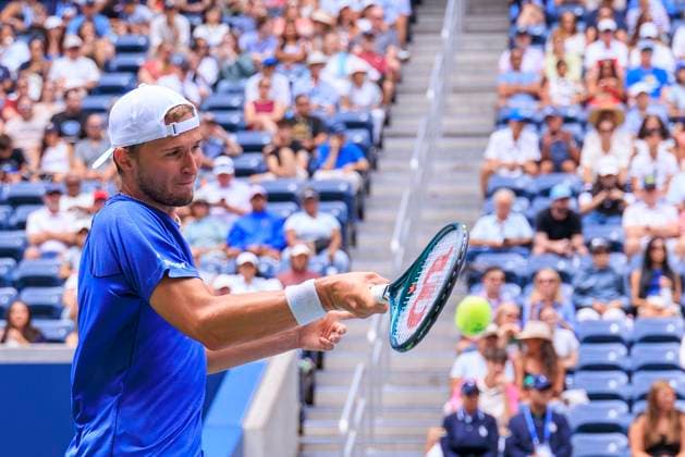 September 1, 2025, Flushing Meadows, New York, USA: Leandro Riedi hits a forehand during a match against Alex de Minaur on Day 9 of the 2025 US Open at USTA Billie Jean King National Tennis Center on Monday September 1, 2025 in the Flushing neighborhood of the Queens borough of New York City. JAVIER ROJAS PI Flushing Meadows USA - ZUMAp124 20250901_zaa_p124_033 Copyright: xJavierxRojasx