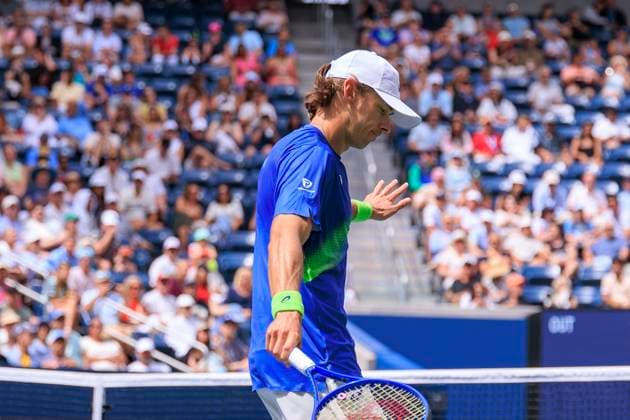 September 1, 2025, Flushing Meadows, New York, USA: Alex de Minaur excuses himself after a ball goes in after hitting the net during a match against Leandro Riedi on Day 9 of the 2025 US Open at USTA Billie Jean King National Tennis Center on Monday September 1, 2025 in the Flushing neighborhood of the Queens borough of New York City. JAVIER ROJAS PI Flushing Meadows USA - ZUMAp124 20250901_zaa_p124_036 Copyright: xJavierxRojasx