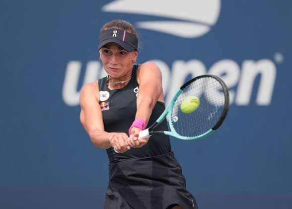 Julia Stusek (GER), Maedchen Einzel, Girls Singles, US Open Championships 2023, USTA Billie Jean King National Tennis Center, Flushing Meadows, New York, USA . Copyright: xJuergenxHasenkopfx